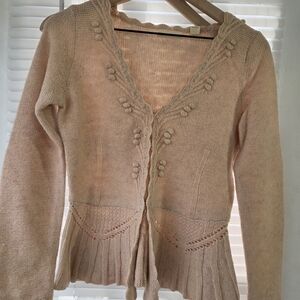 Beautiful Women's Cardigan in Soft Pink Sz M.
